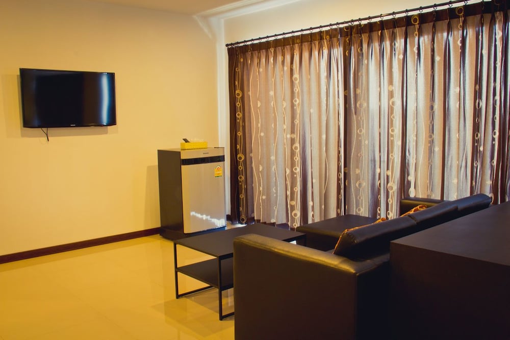 Chada Veranda Hotel 41/56