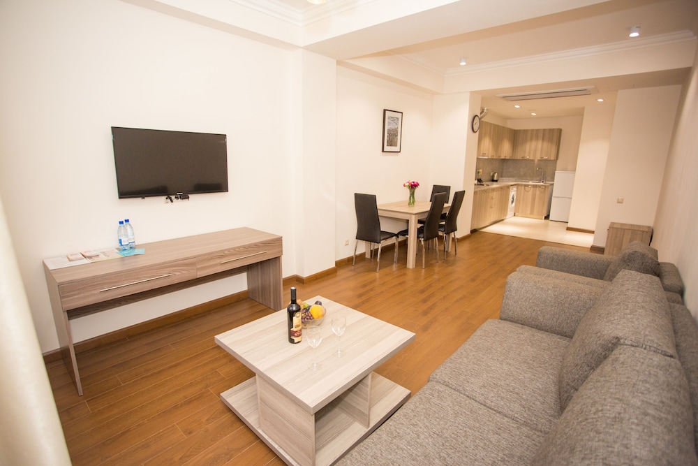 Welcome City Center Apartments 36/50