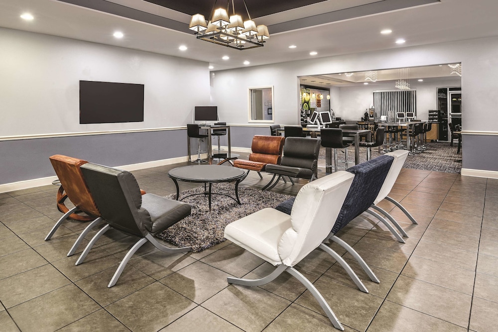 La Quinta Inn & Suites by Wyndham Austin - Cedar Park 40/52