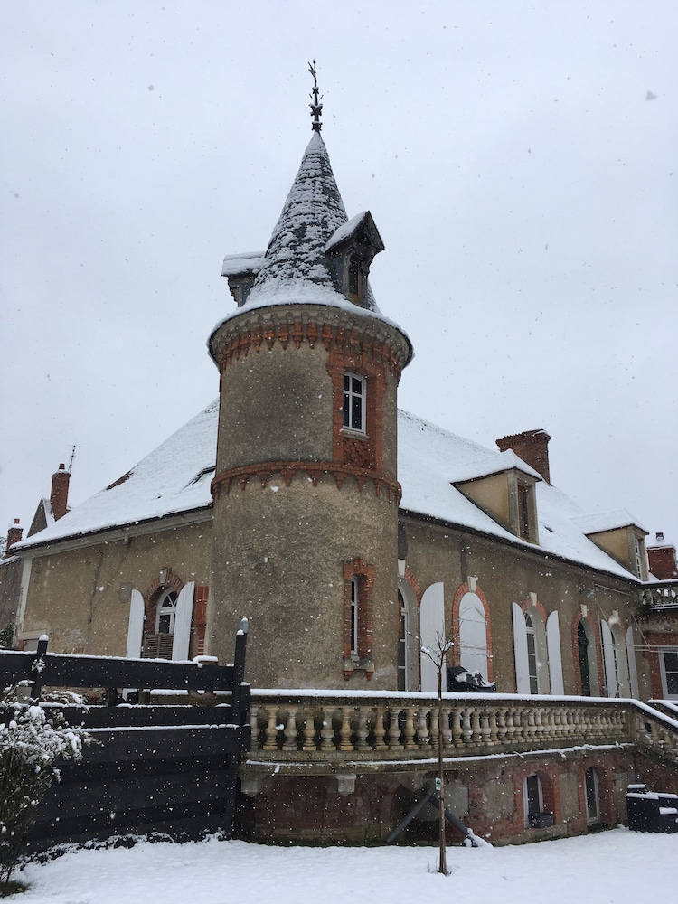 Boutique Hotel B&B Fleurie، بورجيز 1/50