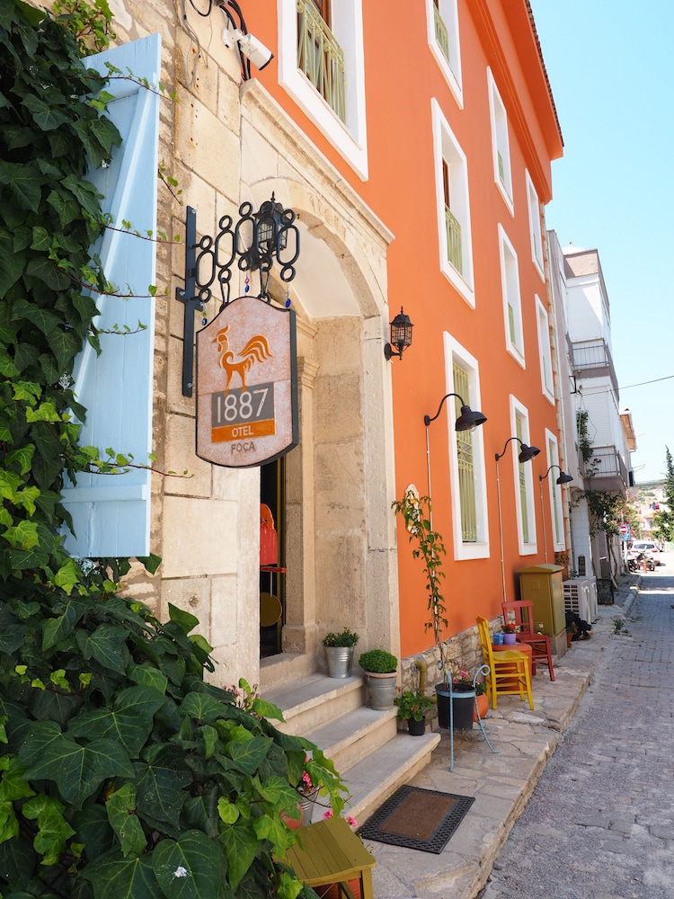 HOTEL GRAND AMPHORA 50/57