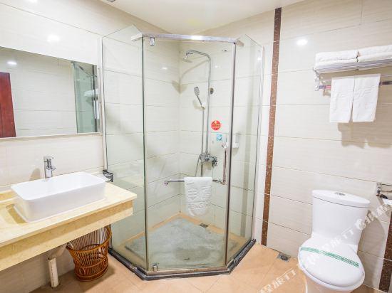 Huifeng Hotel 20/23