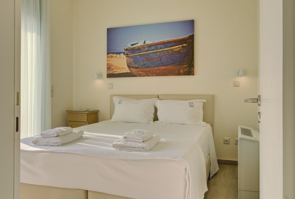 Ouzo Villas 28/50