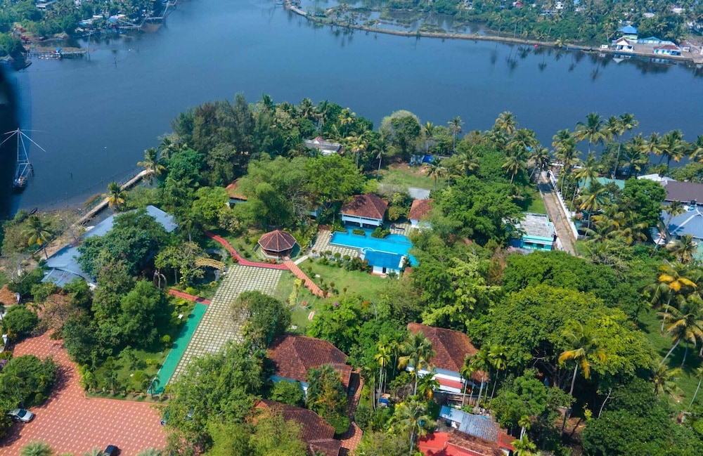 Nihara Resort And Spa 45/50