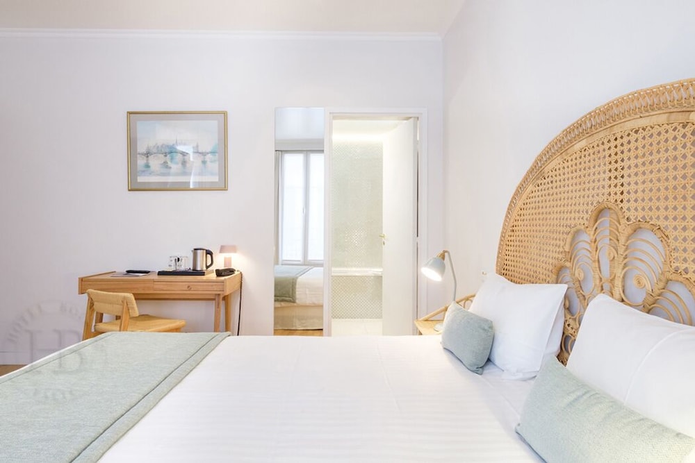 EXECUTIVE, DOUBLE BED