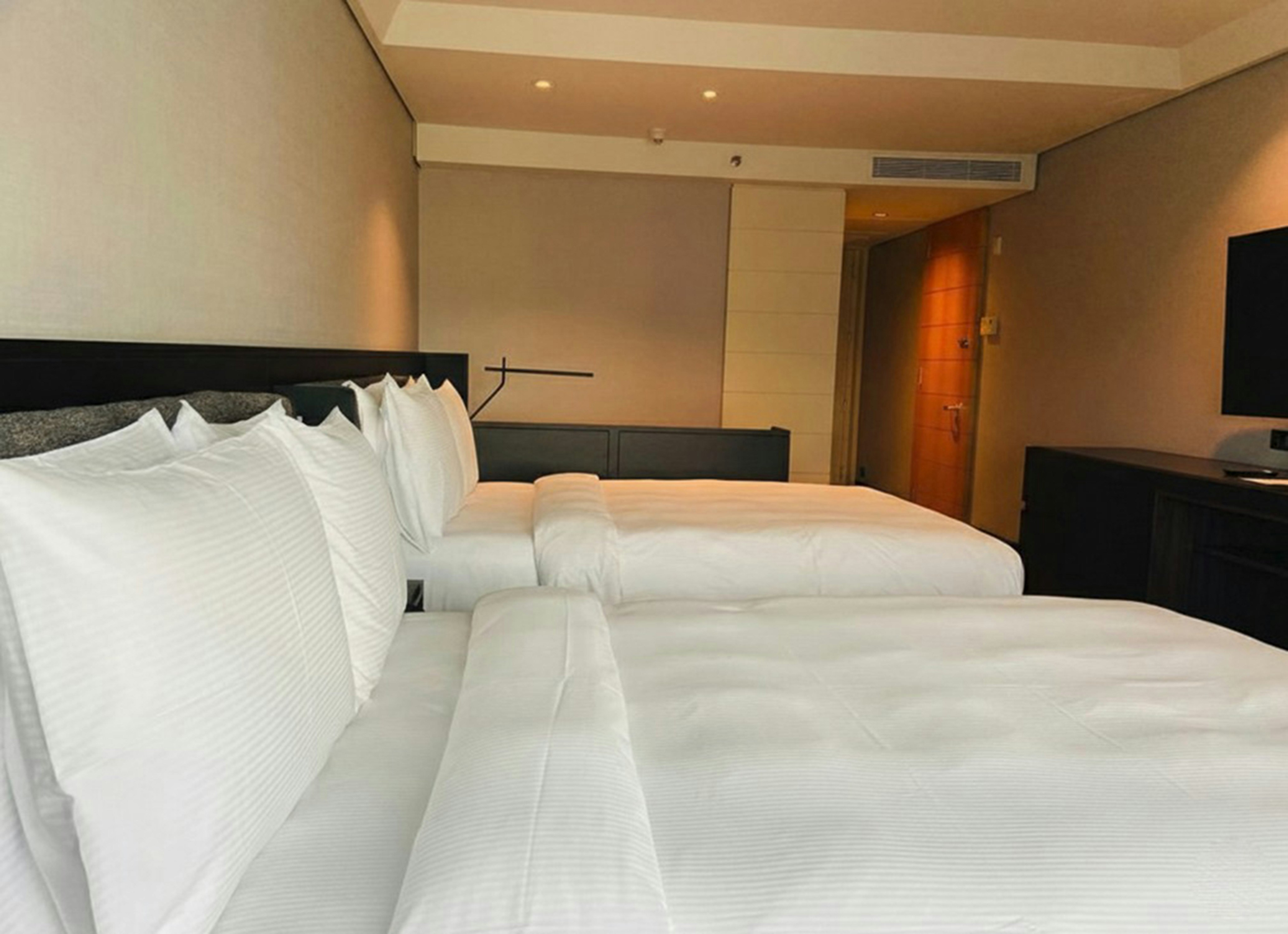 PREMIUM, 2 DOUBLE BEDS