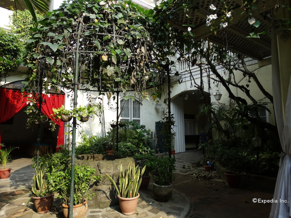 White Knight Hotel Intramuros 4/65
