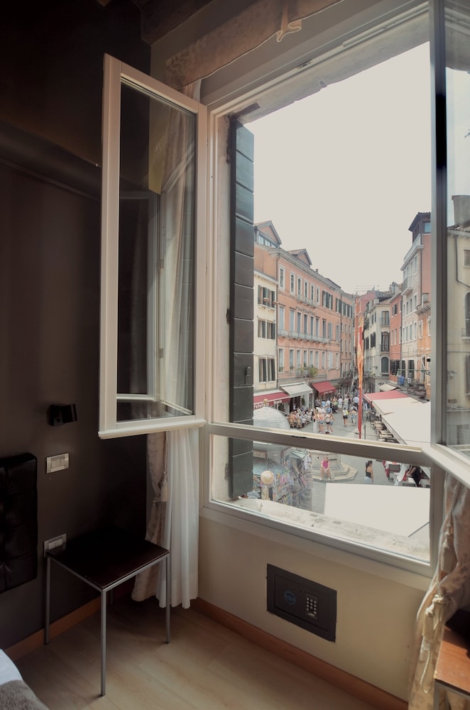 Hotel Tiepolo 51/64