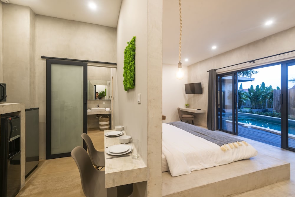 استوديو ديلوكس بسرير كينج بإطلالة على المسبح، Canggu Dream Studios and Villas 4/6