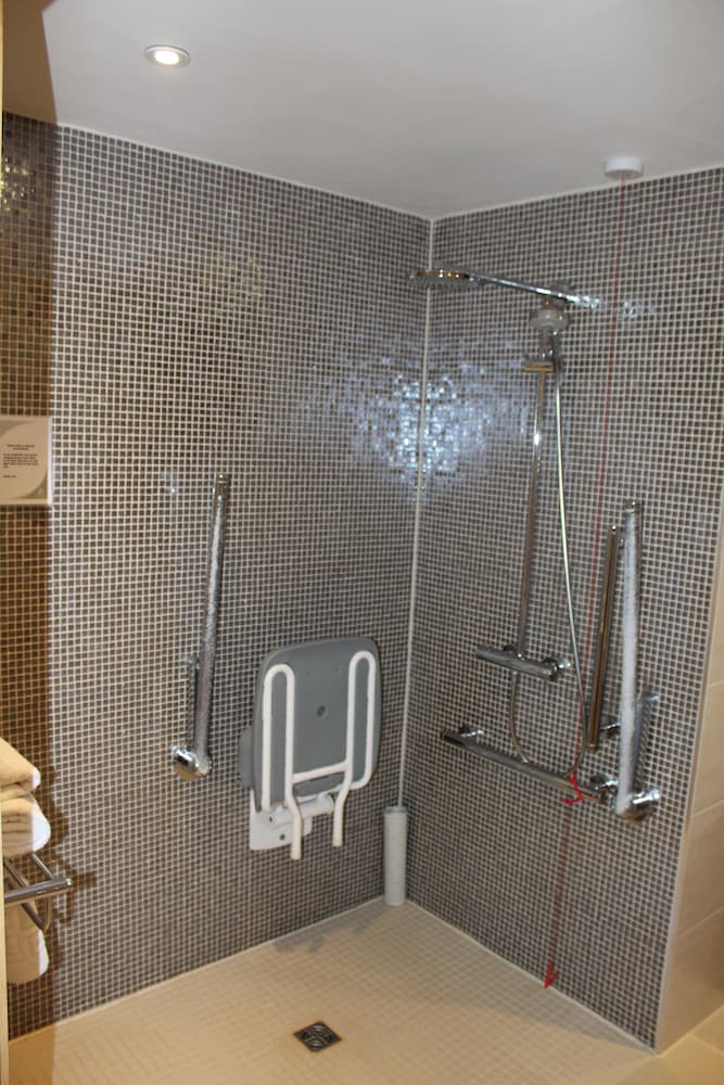 غرفة كلاسيكية بسرير مزدوج لذوي الإعاقة، Bicester Country Club 4/4