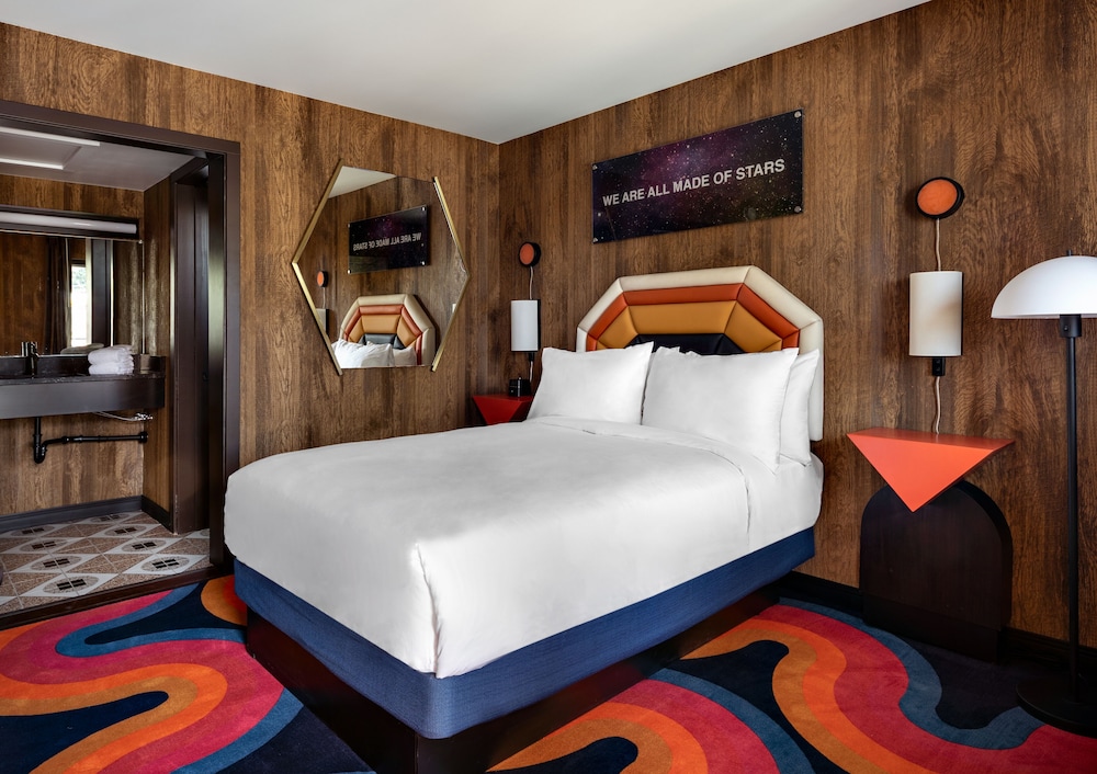 MINI, DOUBLE BED