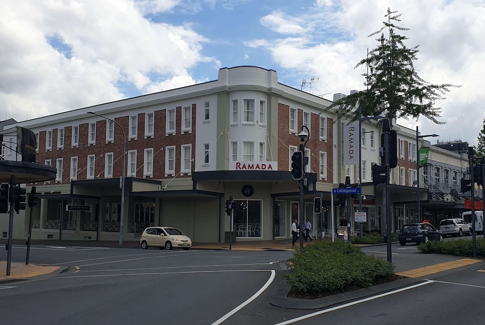Ramada by Wyndham Hamilton City Center 44/50