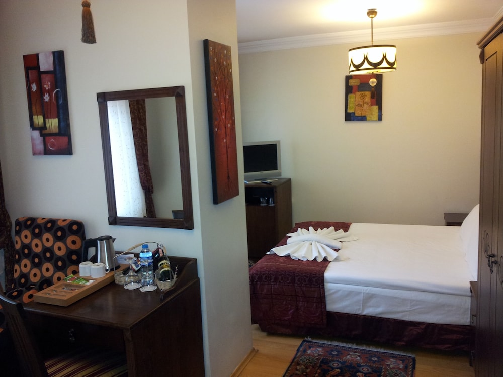 Berce Hotel 8/61