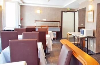 HOTEL BELLE FONTAINEBLEAU 50/56