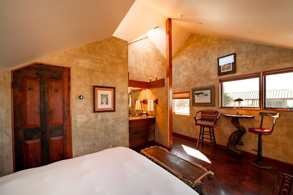 The Inn at Newport Ranch 21/67