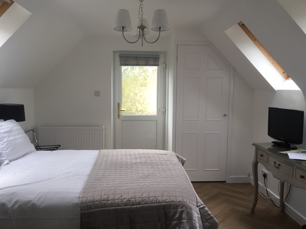 Coombe House 3/62