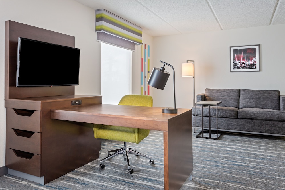 Hampton Inn And Suites Orlando International Drive North Fl 49/52