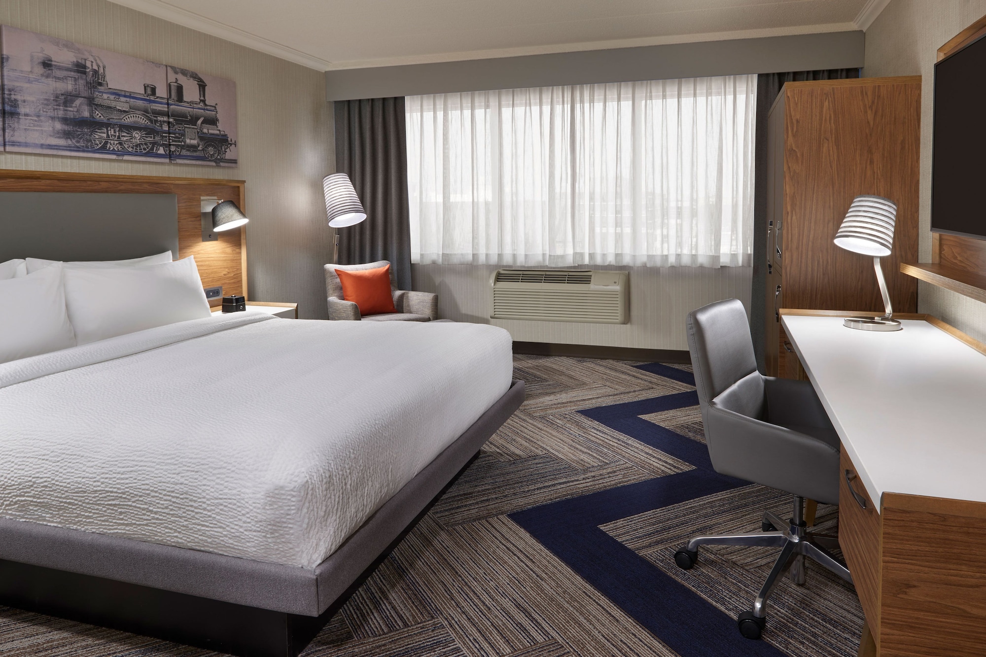 Room at Four Points by Sheraton Windsor Downtown, WINDSOR - ONTARIO