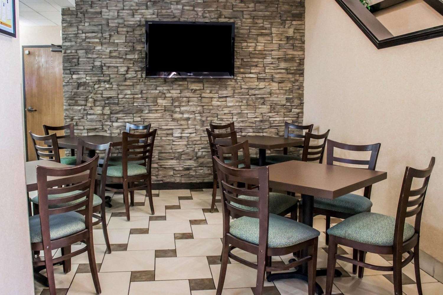 Quality Inn Brunswick Cleveland South 35/41