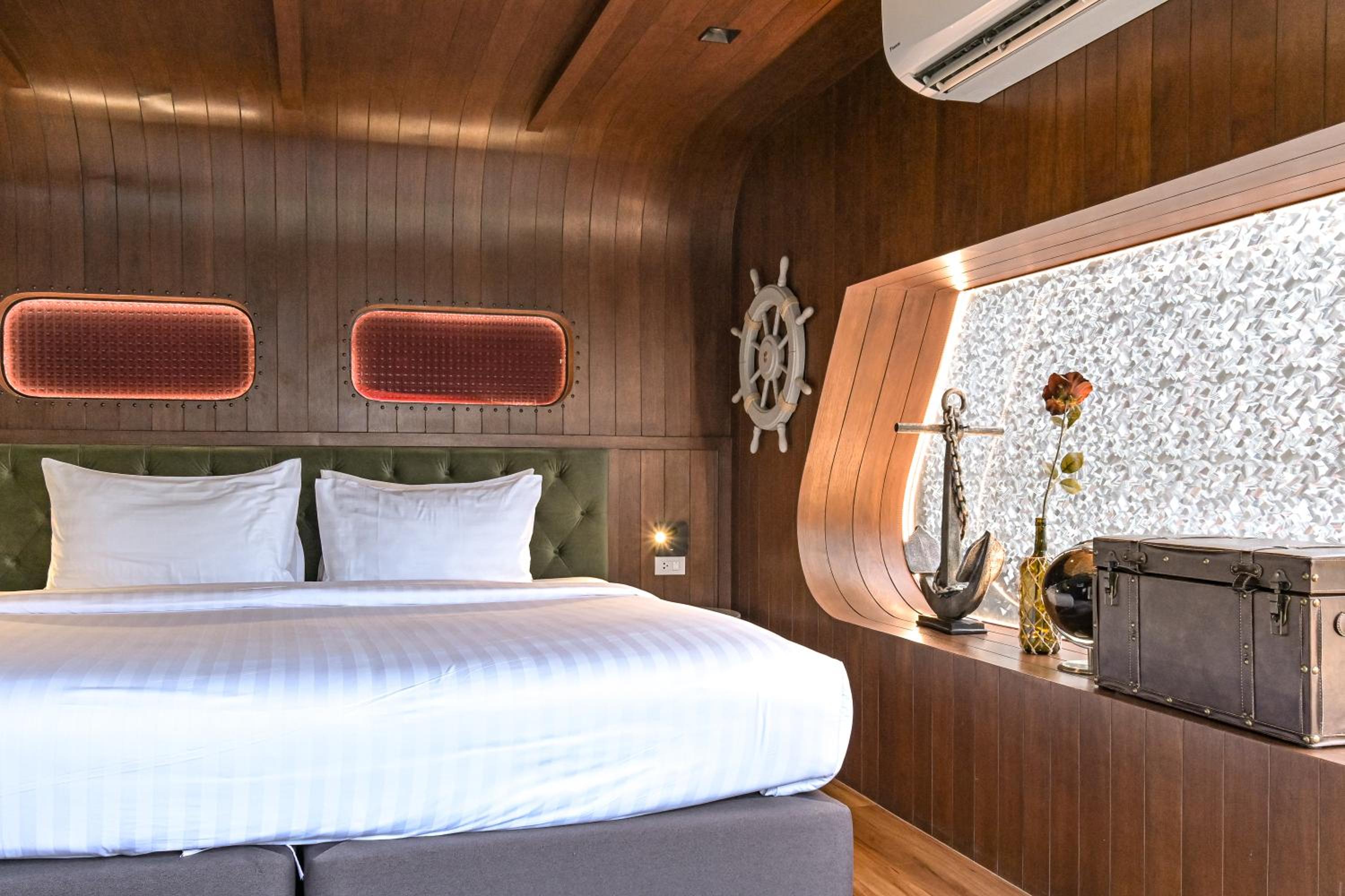 جناح بسرير مزدوج بجاكوزي 7/10