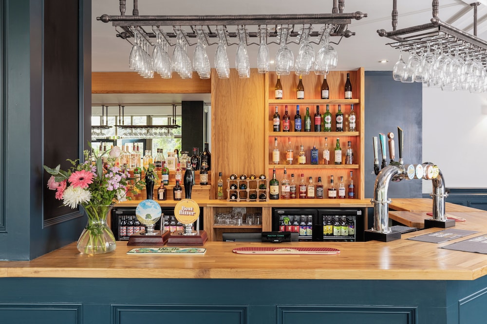The George Hotel 27/46