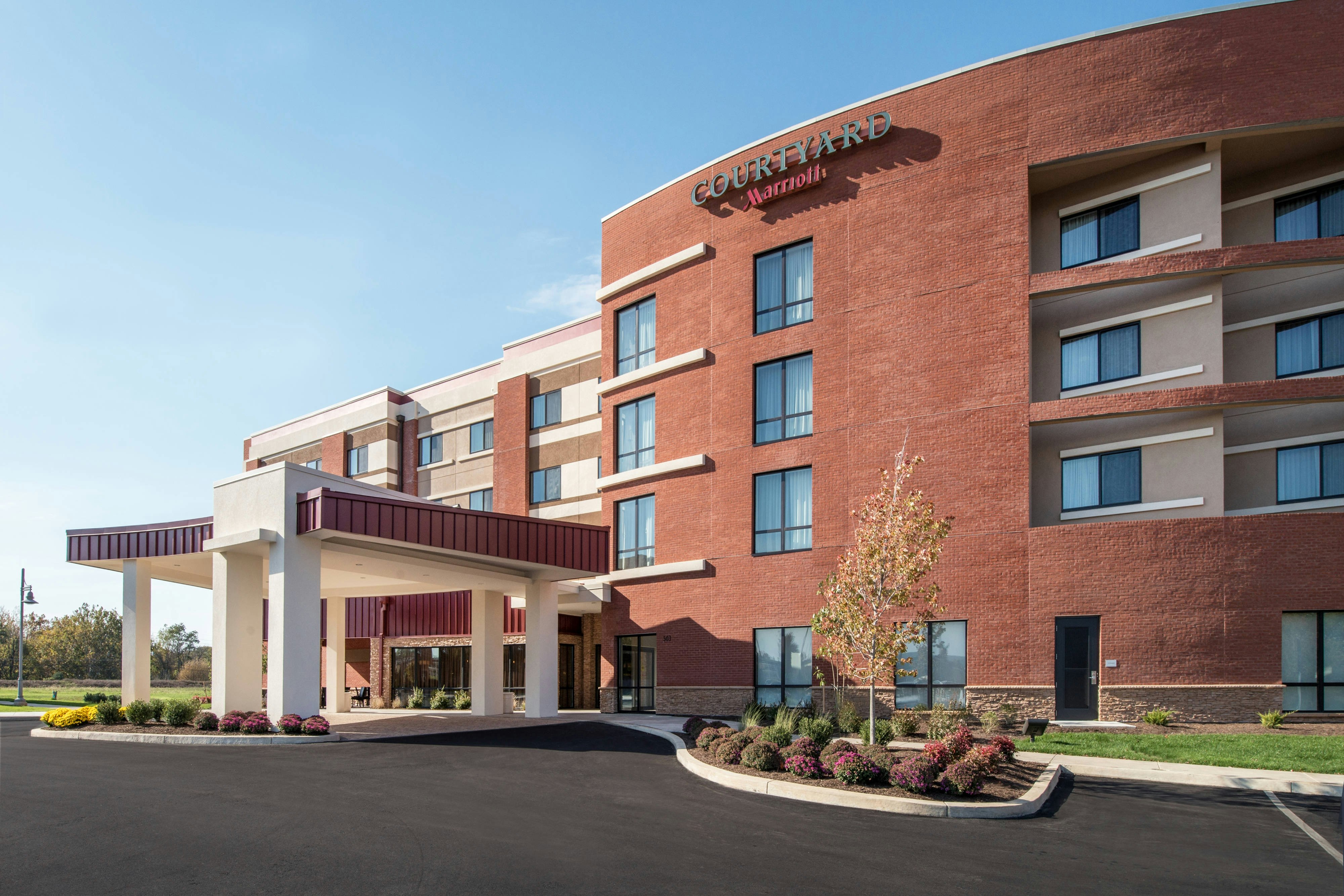Courtyard Shippensburg 18/18