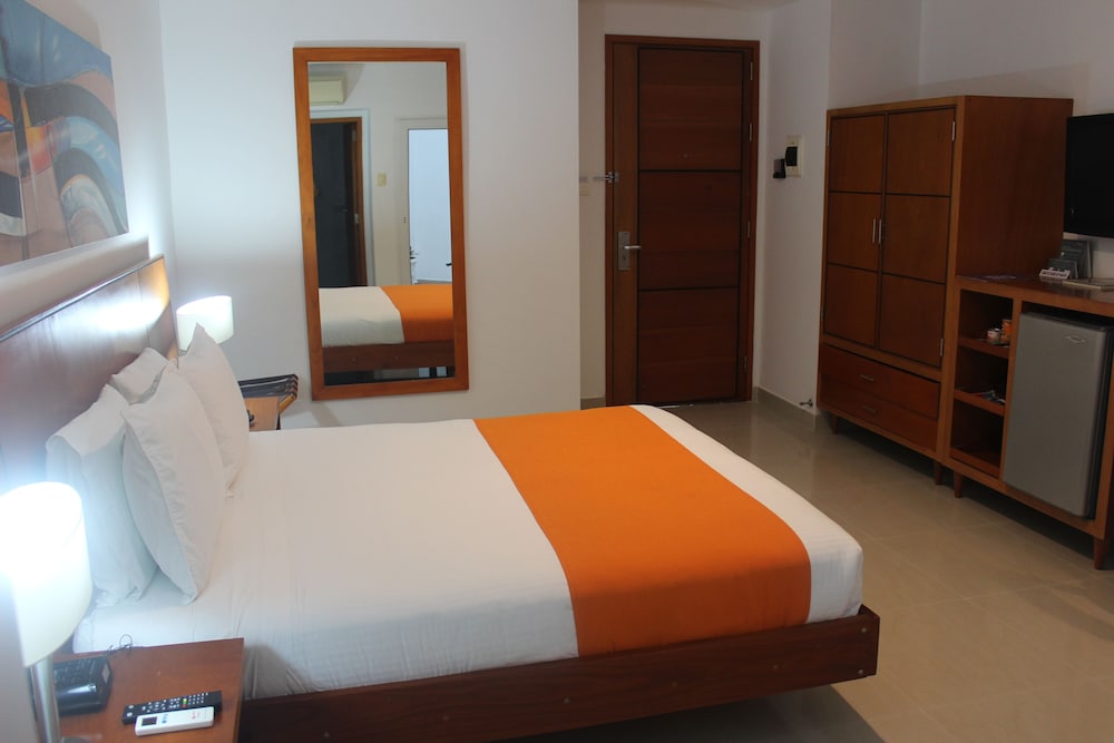 Hotel Atrium Plaza 35/65