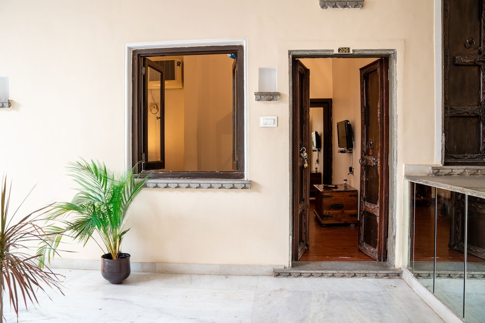 Hotel Udaigarh 9/57
