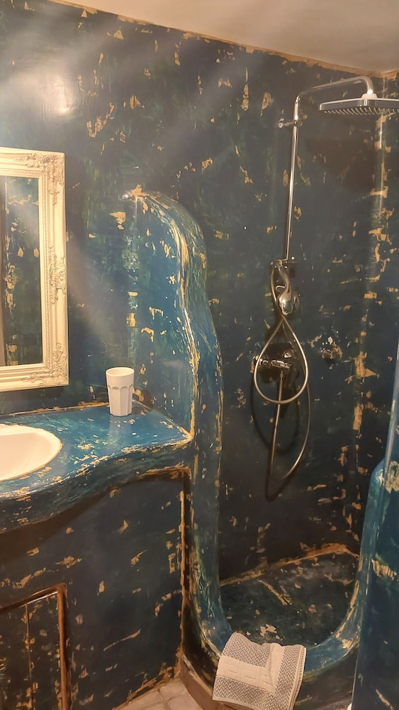 Navy Blue Suites 20/50