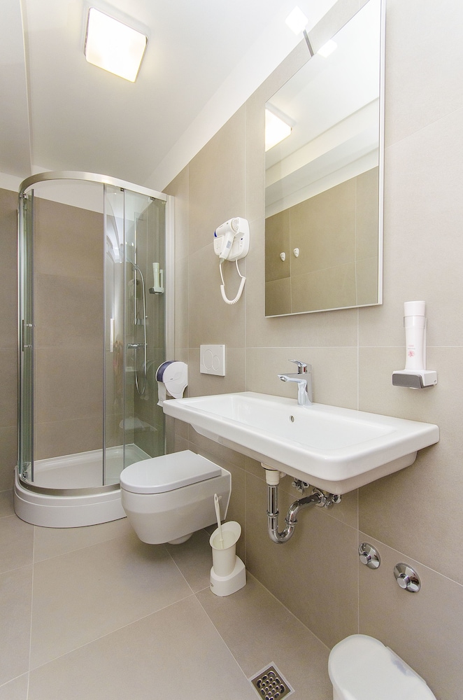 Hostel Dvor 34/44