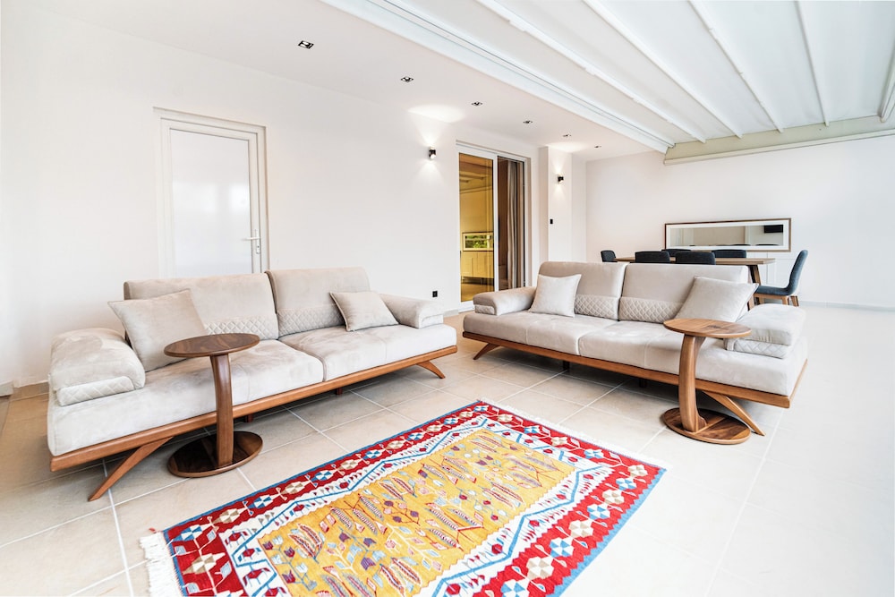 Golden Pearl Boutique Hotel - Adults Only 50/66