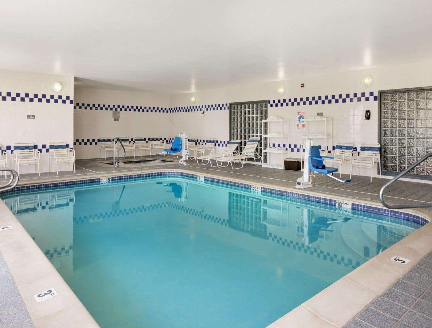 swimming pool spa