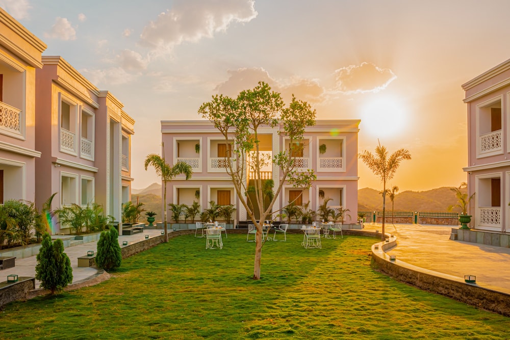 Tree of Life Vantara Resort and Spa Udaipur 19/27