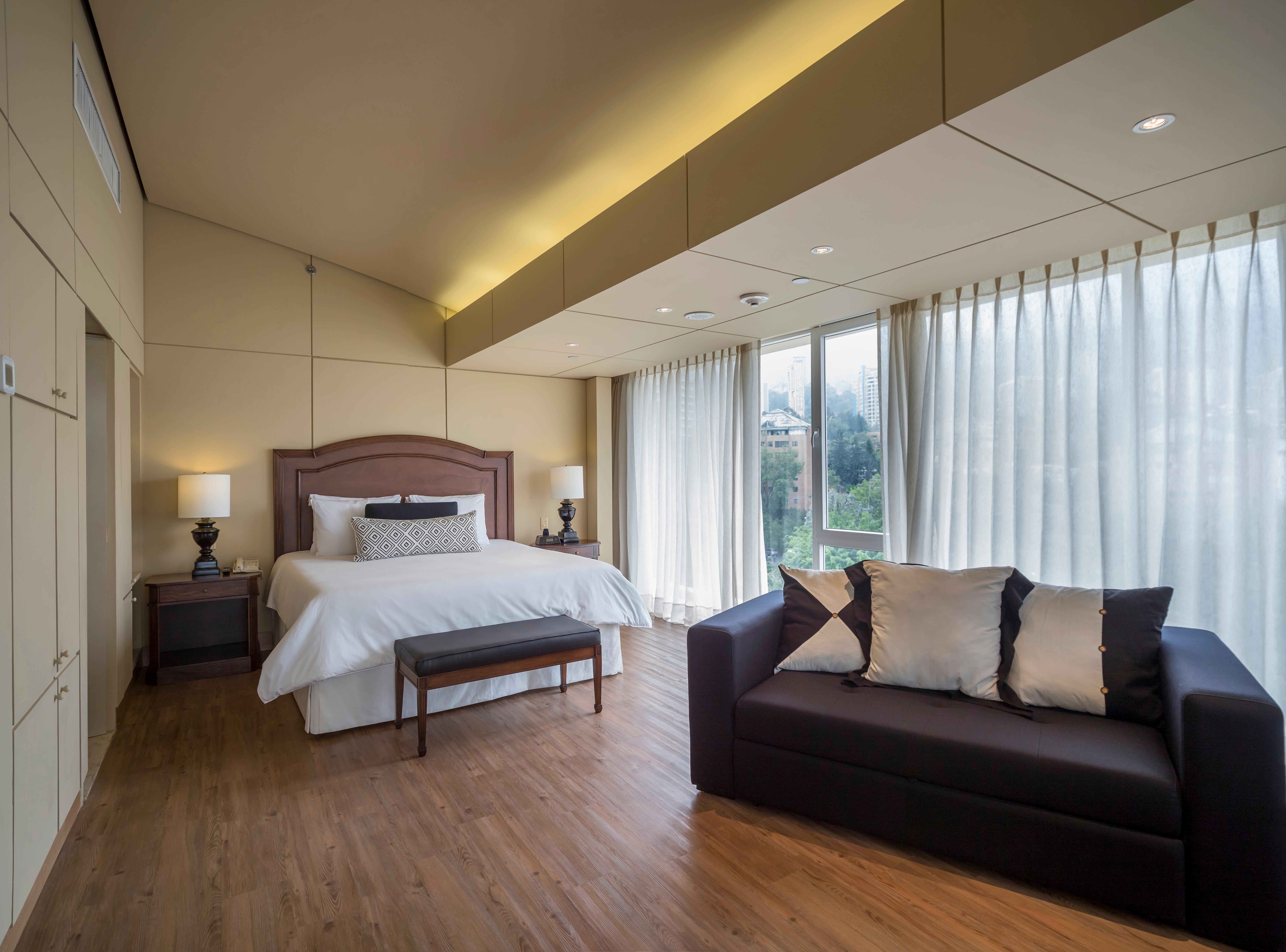 Suite, Attic