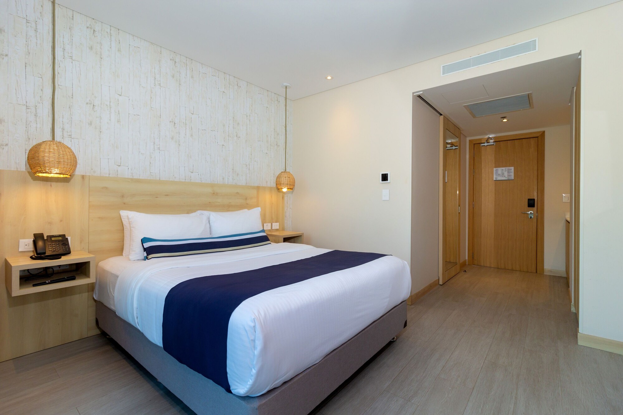 ROOM, DOUBLE BED, BALCONY