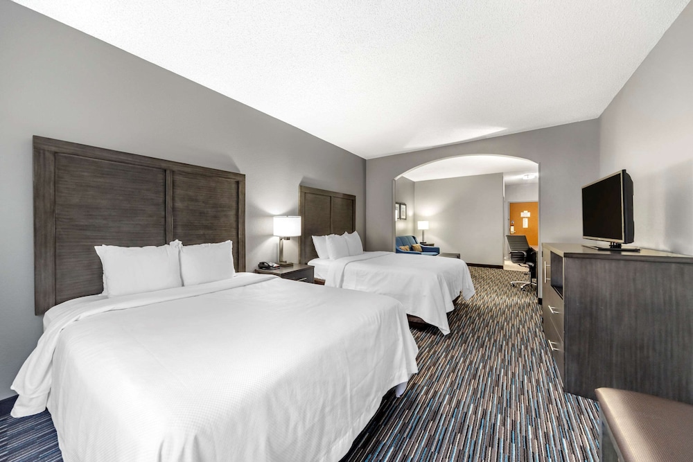 Garner Hotel Oklahoma City Quail Springs by IHG 23/71
