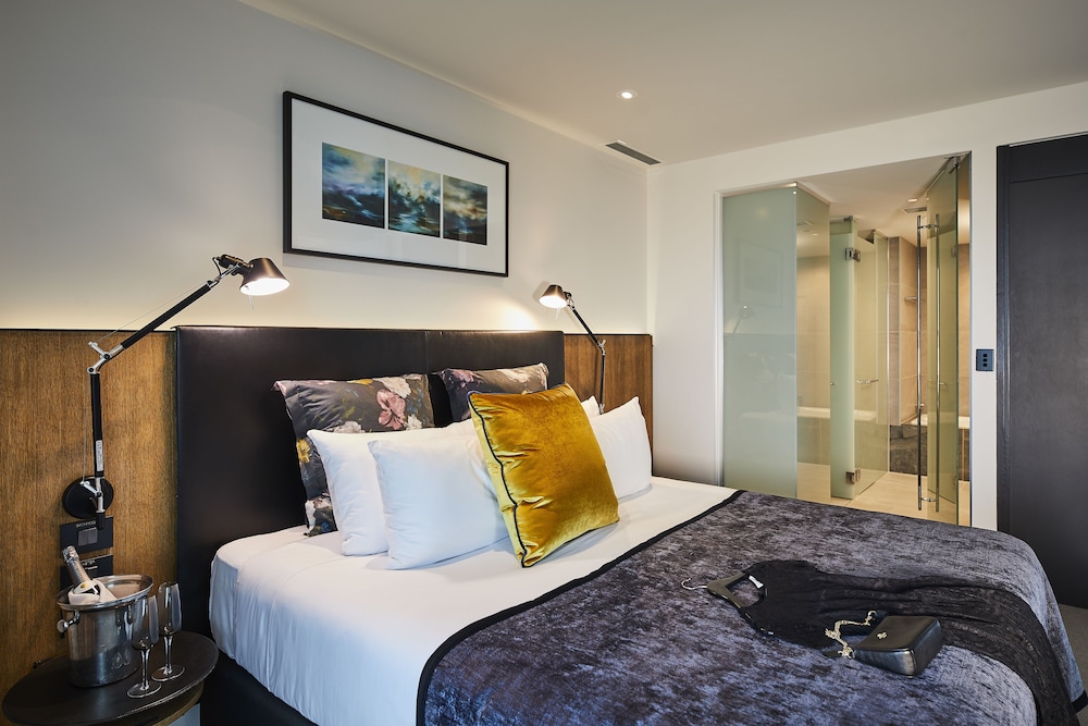 The Grand by SkyCity 6/66