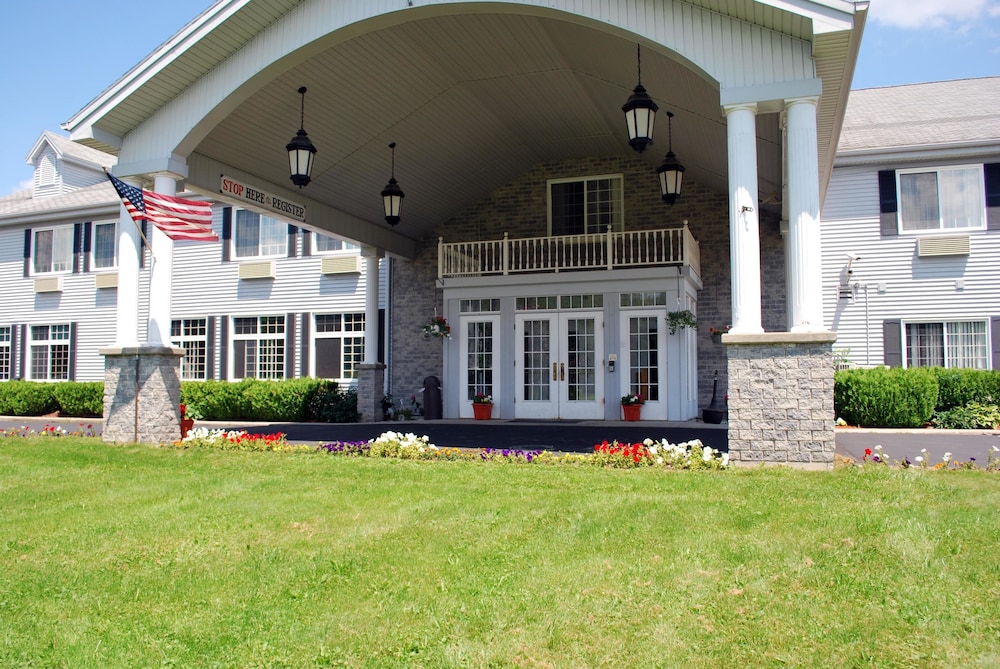 Cabot Inn and Suites 42/50