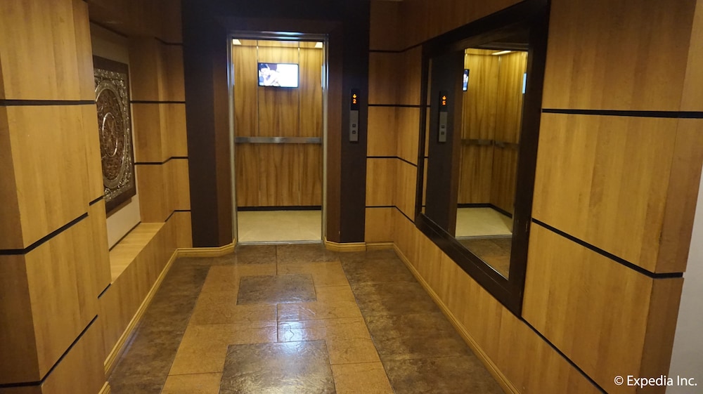 Majestic Hotel Manila 33/44