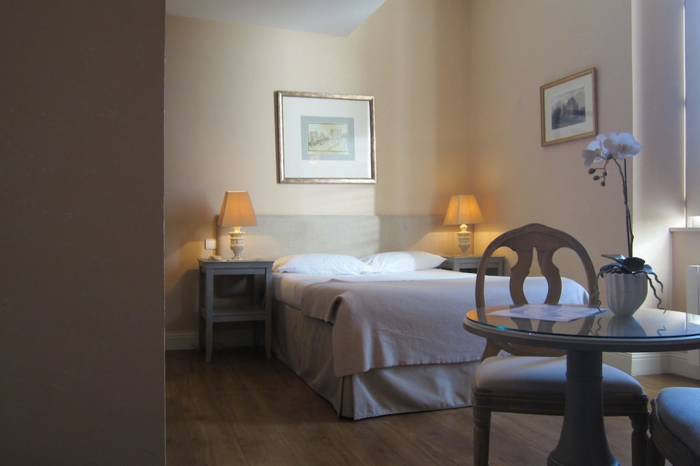 Traditional, Double Bed