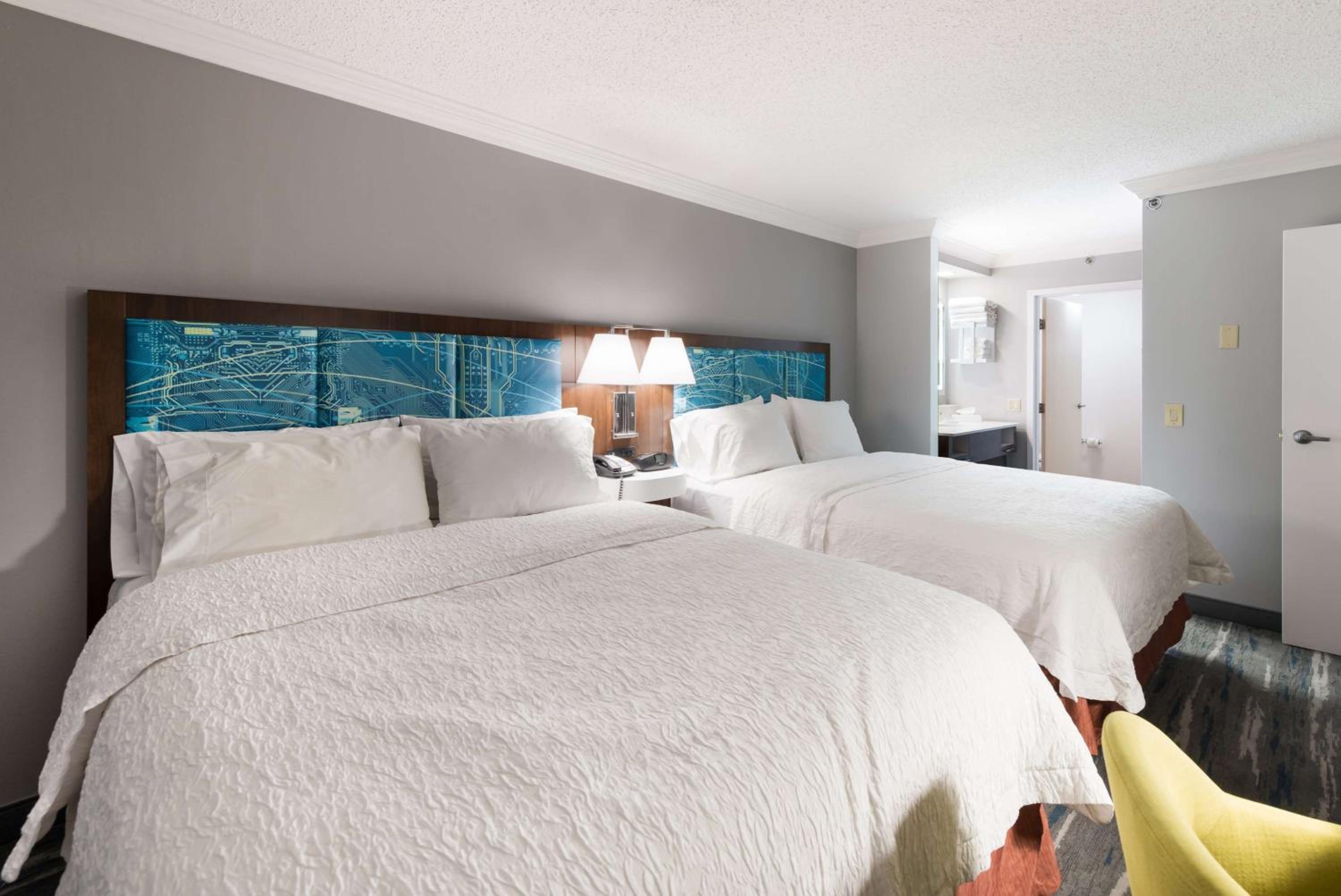 1 Bedroom, Suite, 2 Double Beds, Sofa