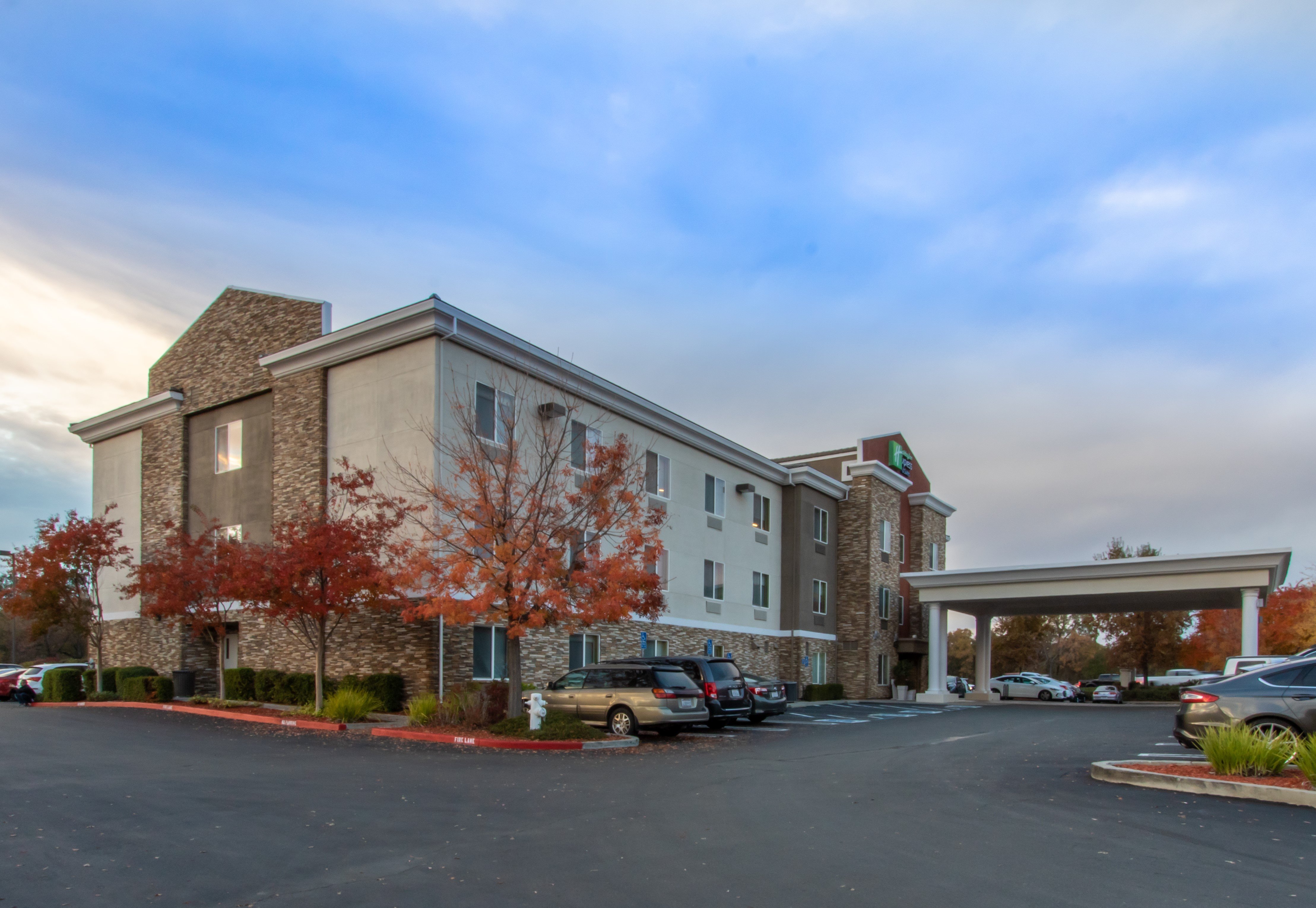 Holiday Inn Express Hotel Suites Roseville Galleria Area 41/49