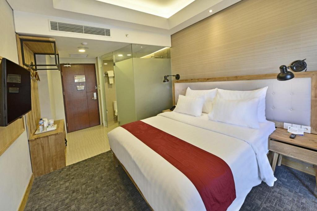 Room at FamVida Hotel Lubuklinggau Powered by Archipelago, LUBUKLINGGAU