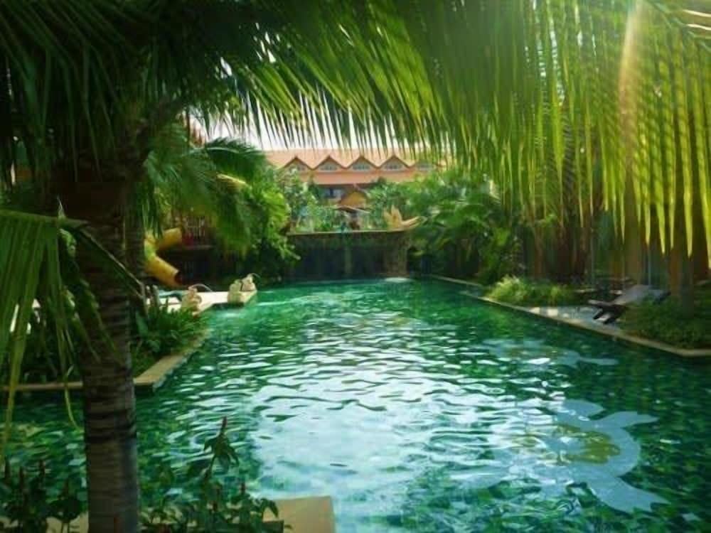 Villa Thongbura 41/51