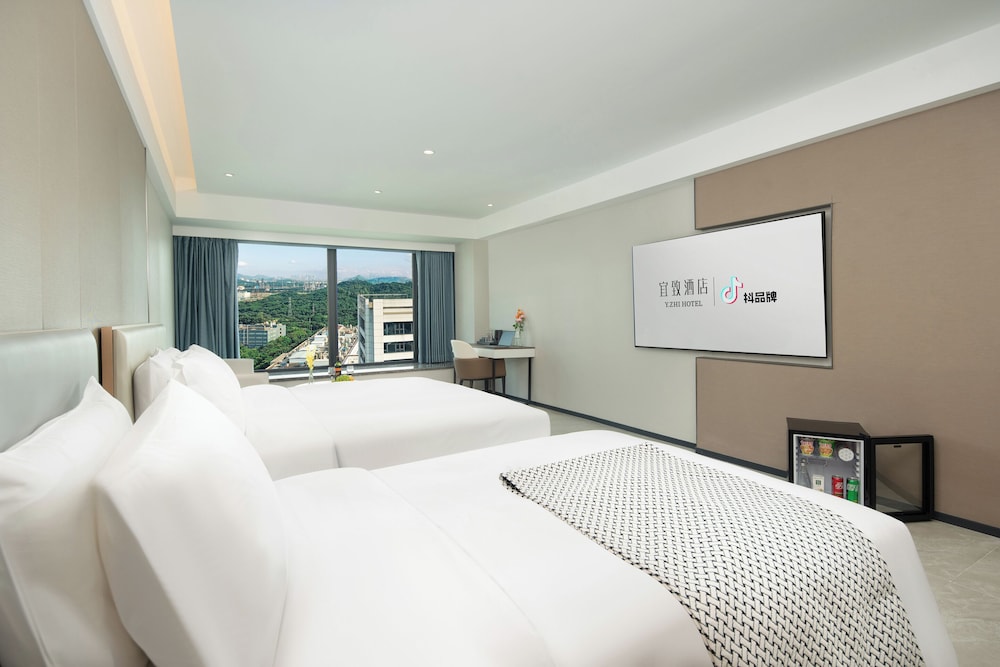 Family, Single, 2 Double Beds, City View