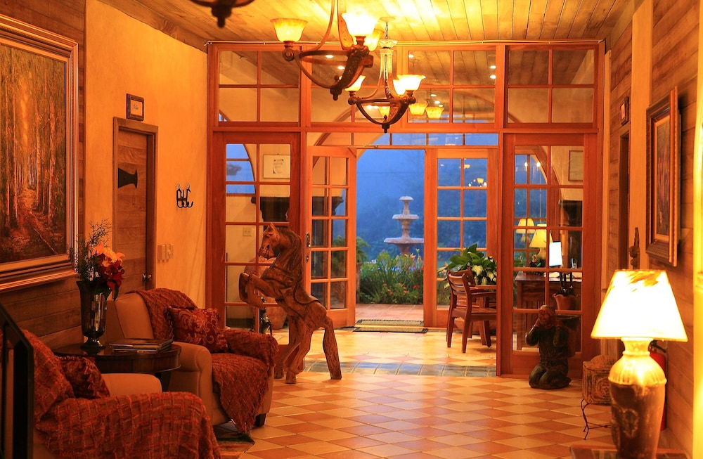 Los Establos Boutique Hotel 4/36
