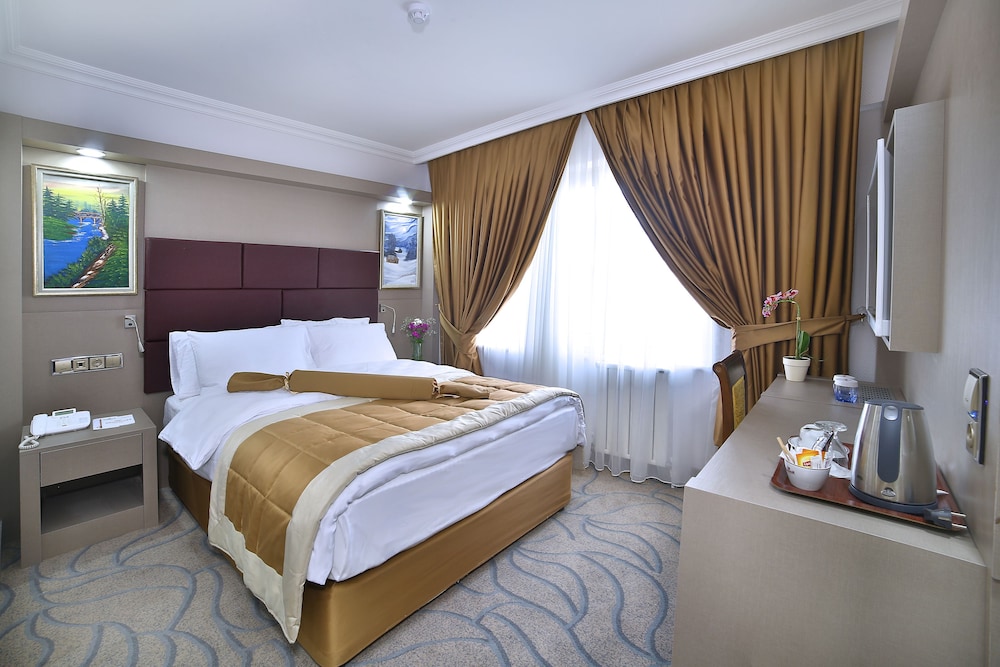 Marathon Hotel 15/39