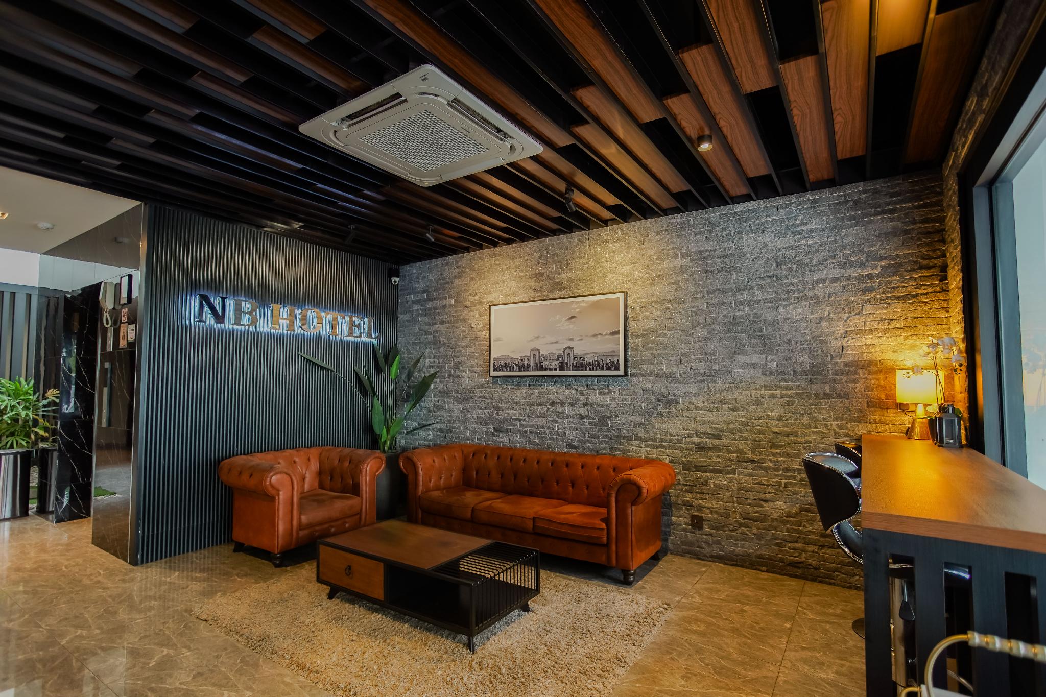 NB HOTEL 20/25