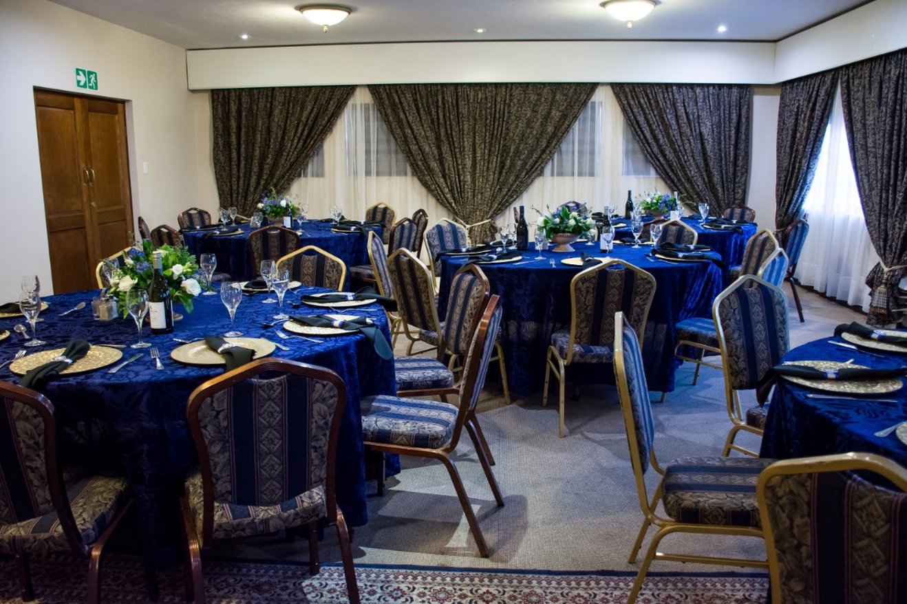 Alveston Manor 10/12