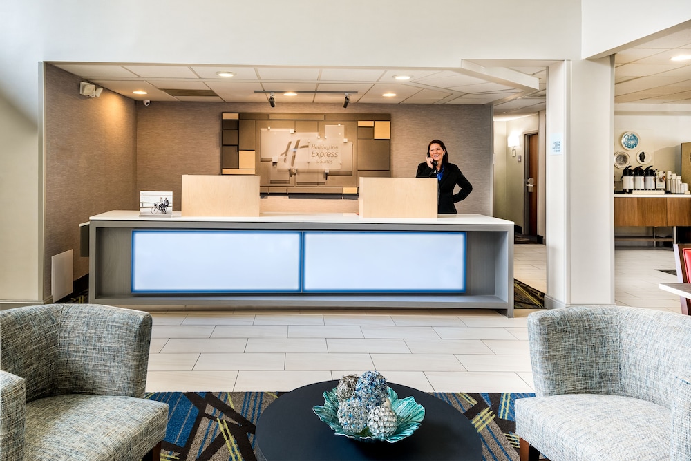 Holiday Inn Express And Suites Charlotte Airport Belmont An Ihg Hotel 10/41